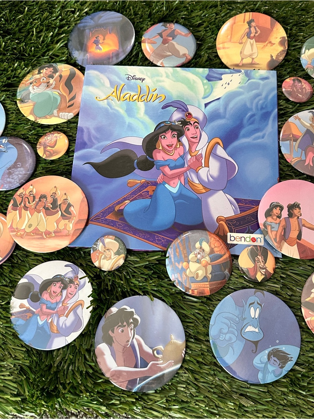 Aladdin pin back button bundle - Picture 5 of 6